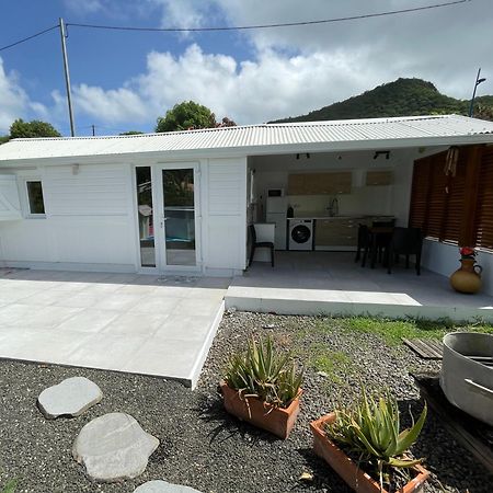 Bungalow "Doussin' Kreyol", Au Calme A 150M De La Plage Grande Anse Exterior photo